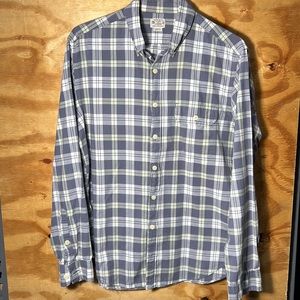 Men's J. Crew button-up shirt with w/buttoned chest pocket